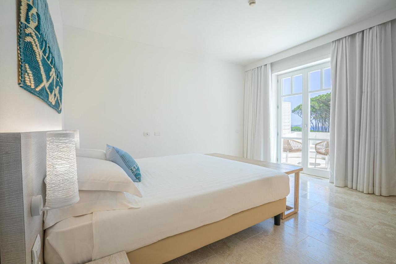 Felix Hotels - Hotel La Coluccia Santa Teresa Gallura Eksteriør billede